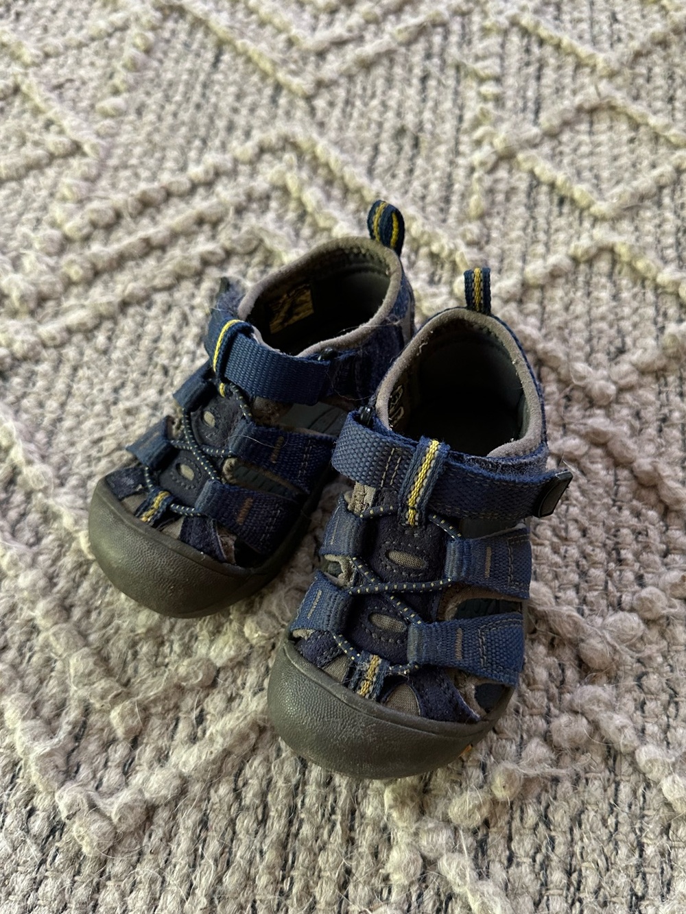 Keen Toddler Kids Navy Closed-Toe Sandals - Durable Comfort